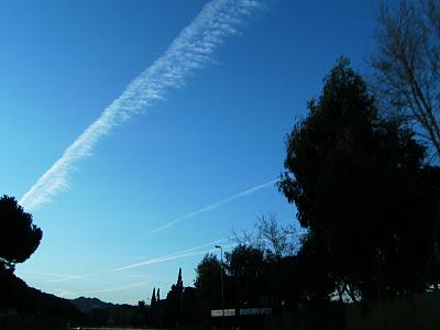 Agire Ora nega le scie chimiche né più né meno di come lo faccia Promiseland ... e non ditemi che si tratti di un caso