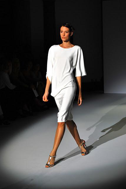 Followpix @ Roberto Musso S/S 2012 fashionshow