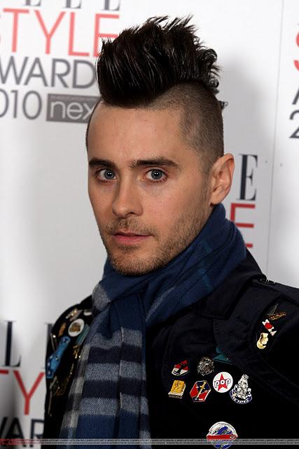 TUTTI I TAGLI DI CAPELLI DI JARED LETO attore e cantante 30 seconds to mars immagini e foto