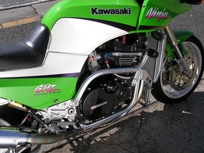 Kawasaki GPZ 900 R by Auto Magic