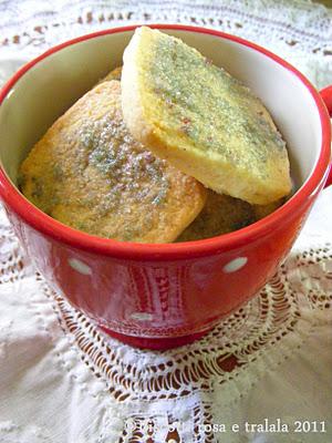 Tea, biscuits, friends & books