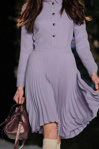 Pleats and fluttering fabrics