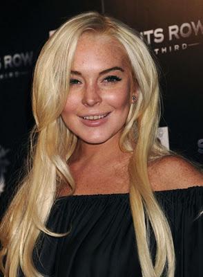 Lindsay Lohan is a Proper JUNKIE Now !!