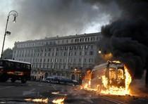 QUER PASTICCIACCIO BRUTTO MERULANA scontri Roma iniziata nuova strategia terrore spostare l'attenzione dalla crisi economica politica
