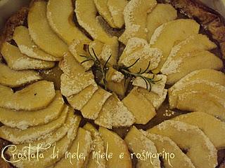 Crostata di mele, miele e rosmarino