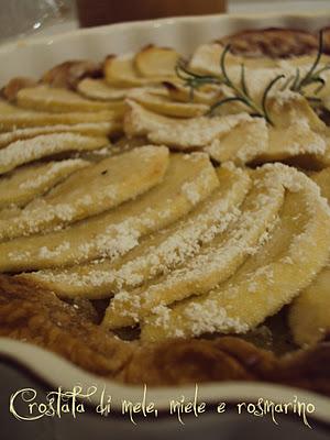 Crostata di mele, miele e rosmarino