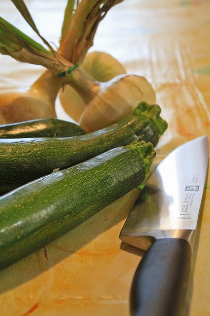 Cavatiell' con cipollotto, zucchine e ricotta di bufala.