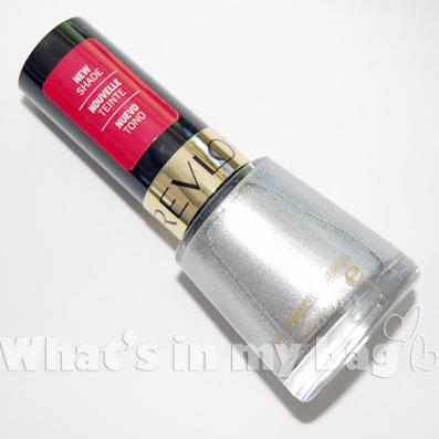 A close up on make up n°33: Revlon, Smalto n° 148Silver dollar Collezione Gucci Westman