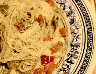 Spaghettini di riso con verdure