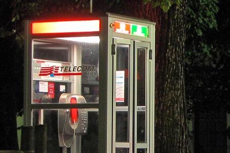 Addio care cabine telefoniche…