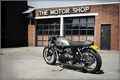 WM Thruxton