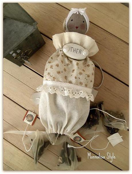 E' L'ORA DEL THE'...is the time of the '