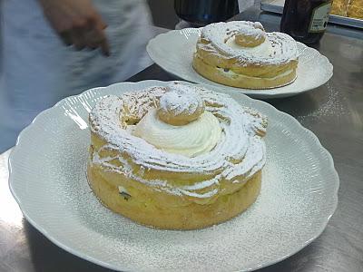 ...linguine con cannolicchi e salsa di melanzane e olive verdi e...la pasta choux!