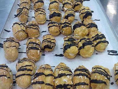 ...linguine con cannolicchi e salsa di melanzane e olive verdi e...la pasta choux!