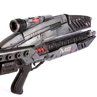 Mass Effect 3 : è in vendita la replica del fucile d'assalto M-8 avenger