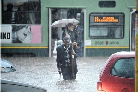 Nubifragio Roma, città in ginocchio