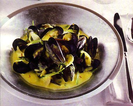 Zuppa di cozze allo zafferano