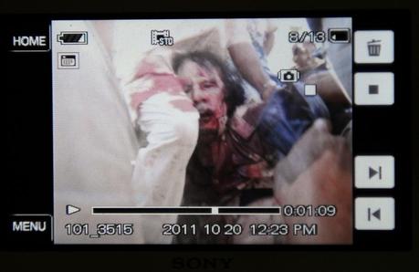 Foto: Gheddafi morto. Ucciso