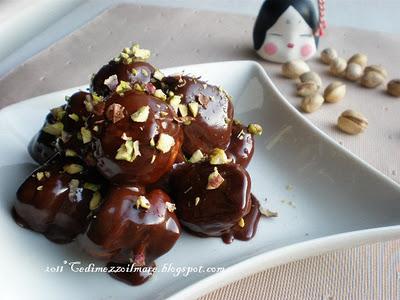 Profiteroles con pistacchi per l'MTChallenge