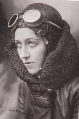 AMY JOHNSON - AVIATRICE (1903 - 1941)