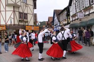 Sfilata Gruppi Oktoberfest Blumenau