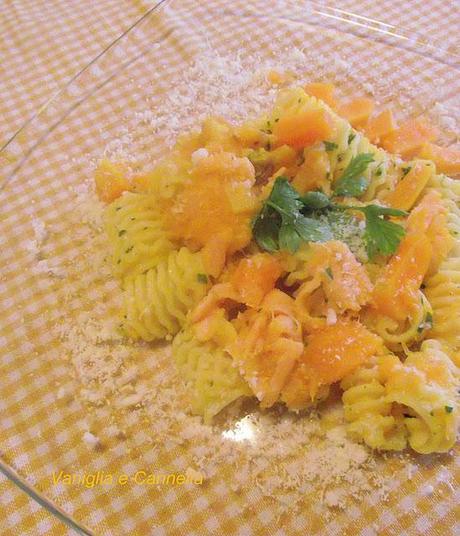 Pasta con salmone affumicato e zucca