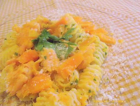 Pasta con salmone affumicato e zucca