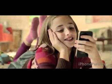 0 Nuovo video parodia di Siri per iPhone 4S