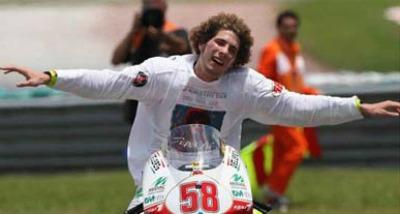 Addio Marco Simoncelli, ora potrai correre anche senza casco..