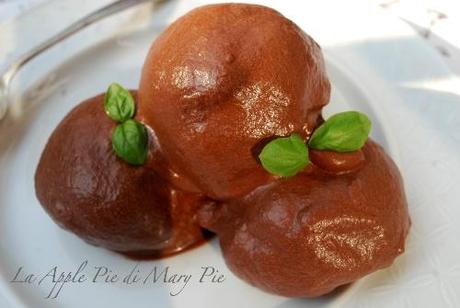 Profiterole alla crema di cioccolato bianco e basilico