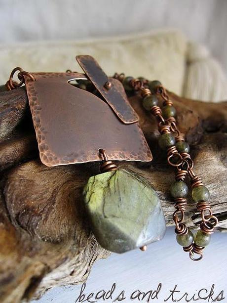 Newborn: labradorite e rame