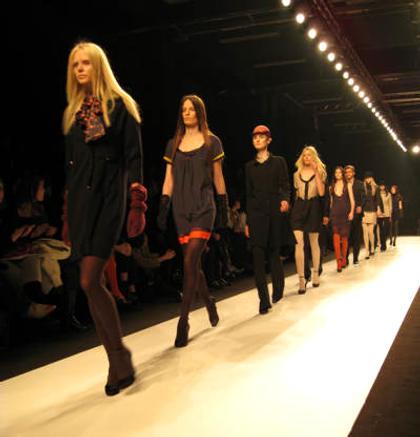 New York fa un Passo Indietro per le Date delle Prossime Fashion Week