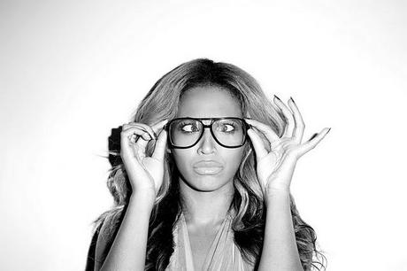 Beyoncè Imita e Posa per Terry Richardson