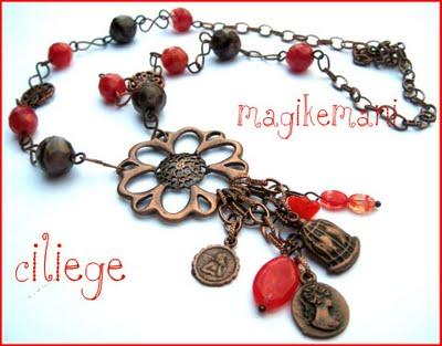 Una collana tante versioni