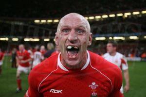 Gareth Thomas appende gli scarpini al chiodo e si ritira