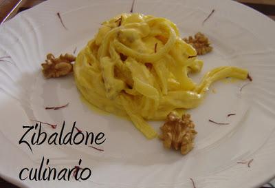 Tagliatelle robiola, noci e zafferano