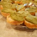 crostini verdi toscani con aglio e prezzemolo