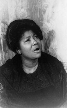 http://upload.wikimedia.org/wikipedia/commons/thumb/7/7d/Mahalia_Jackson_1962%2C_van_Vechten%2C_LC-USZ62-91314.jpg/220px-Mahalia_Jackson_1962%2C_van_Vechten%2C_LC-USZ62-91314.jpg