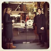 Blake Lively e Penn Badgley sul set di Gossip Girl