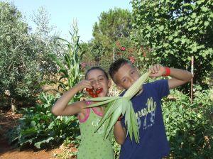 Cinisi, due bambini vincono il concorso “tutti pazzi per la frutta”