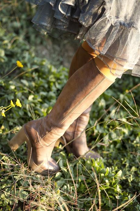 Dancing in the grass: my green skirt of tulle