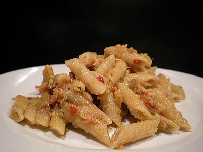 Penne Integrali con Alici e Bruschetta Agromonte ai carciofi e pomodorino