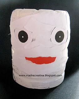 Halloween: gufi e mummie con le bottiglie di plastica