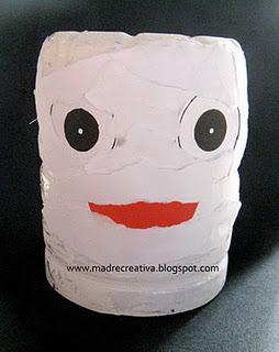 Halloween: gufi e mummie con le bottiglie di plastica Halloween: gufi e mummie con le bottiglie di plastica