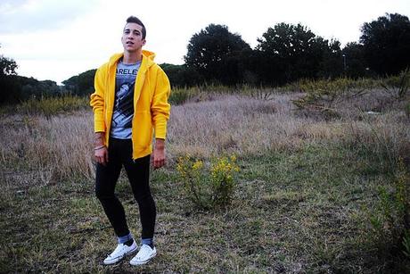 Yellow sweatshirt || OUTFIT post