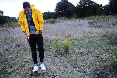 Yellow sweatshirt || OUTFIT post