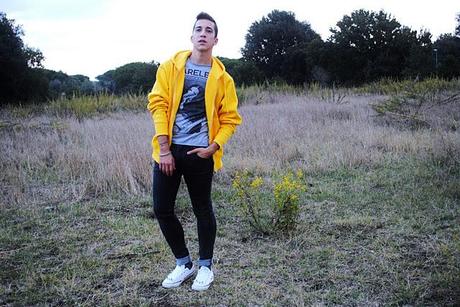 Yellow sweatshirt || OUTFIT post