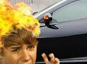 Justin Bieber fermato dalla mobile mentre guida Batmobile