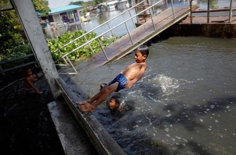 Alluvione Thailandia e Bangkok - Immagini Foto Artistiche Alluvione Thailandia e Bangkok - Immagini Foto Artistiche