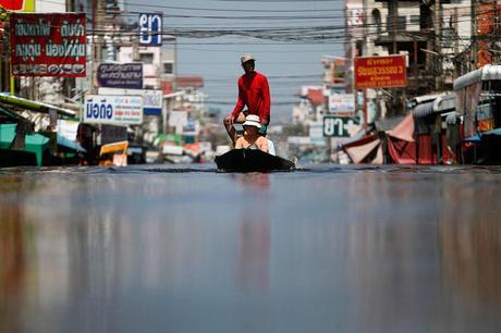 Alluvione Thailandia e Bangkok - Immagini Foto Artistiche Alluvione Thailandia e Bangkok - Immagini Foto Artistiche
